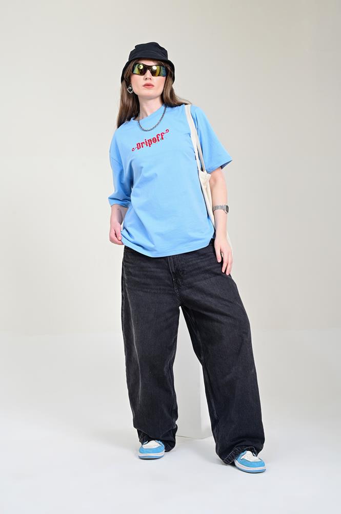 SKY CANVAS EMBROIDERED TEE